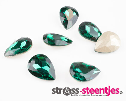 Fancy Stones - Pear (druppel) Emerald 18x25 mm 