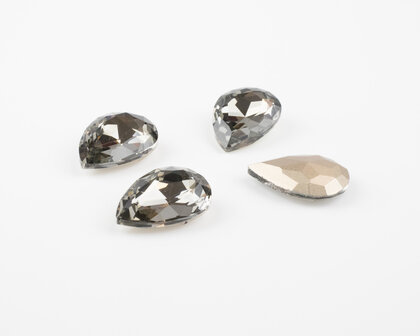 Fancy Stones - Pear (druppel) Black Diamond 18x25 mm 