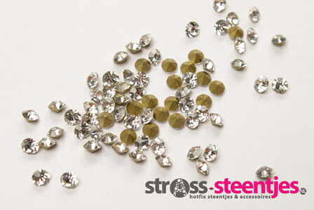 Crystal Pointed Back Rhinestones 8,5 mm (per 20 stuks) met logo