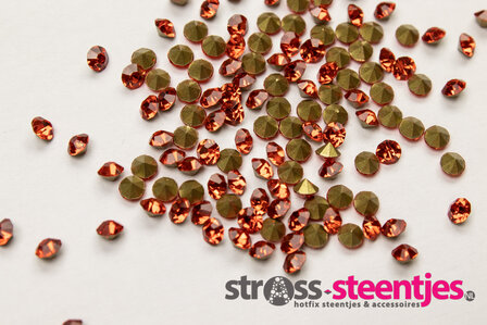 Orange SS6 Pointed Back Rhinestones (per 144 stuks) met logo