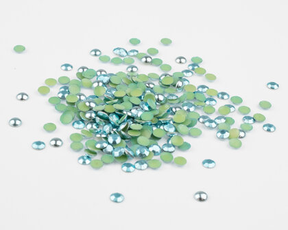 Hotfix Rhinestuds SS 6 Kleur Licht Blauw (ca. 5400 stuks)