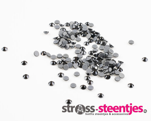 Jet Hematite SS 10 Superior Glamour Hotfix steentjes (per 144 stuks) met logo