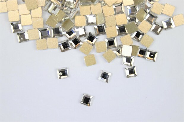 Vierkantje 4 mm Crystal Non hotfix Rhinestones figuren Superior Glamour kwaliteit  