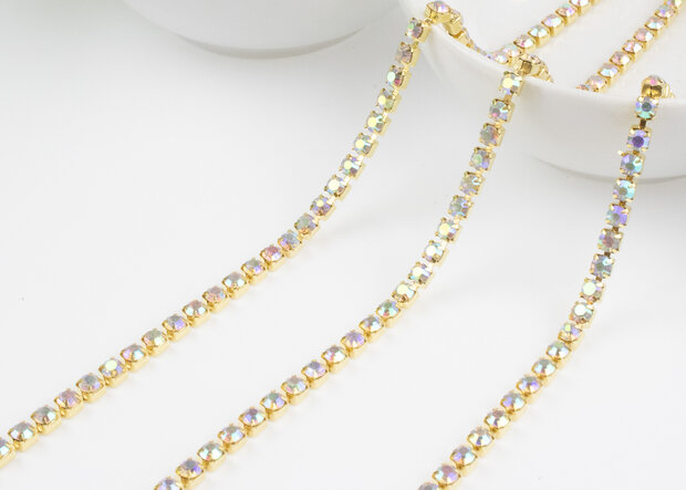 Strassketting 4 mm (SS16) Crystal AB - Gold Cup (per meter) ingezoomd