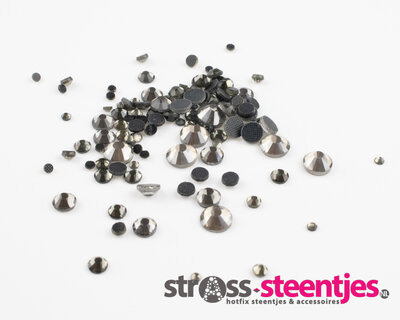 Black Diamond SS 6 Premium DMC kwaliteit Hotfix steentjes (per 720 stuks)