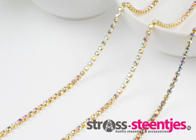 Strassketting 2.8 mm (SS10) Crystal AB - Gold Cup (per meter)